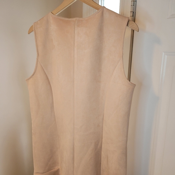 BCBGMAXAZRIA Blush Pink Sleeveless Soft Faux Leather Ruffle Bottom Dress, Size L - Picture 7 of 9